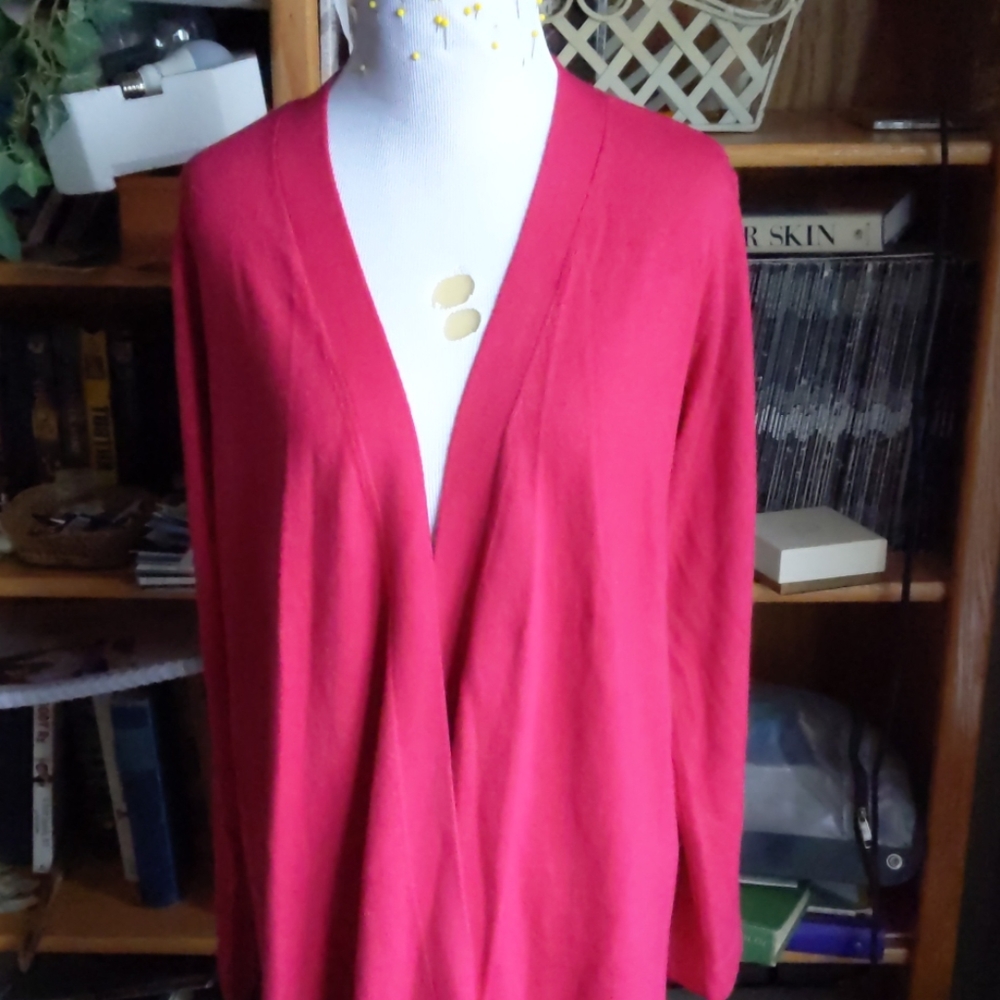Mid thigh length sweater NWOT